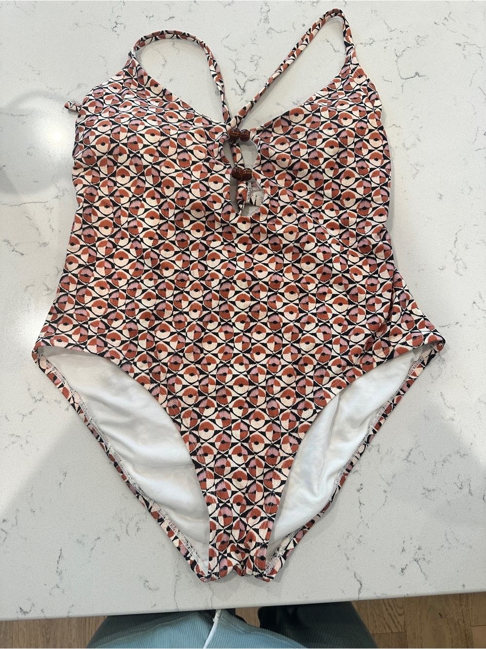 Shade & Shore Swimming suit and shorts - Picture 2 of 8